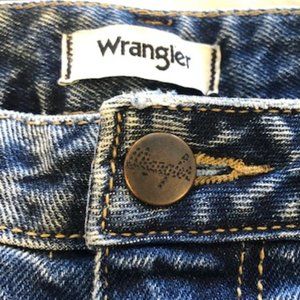 Wrangler High Waist Ankle Raw Hem 100% Denim